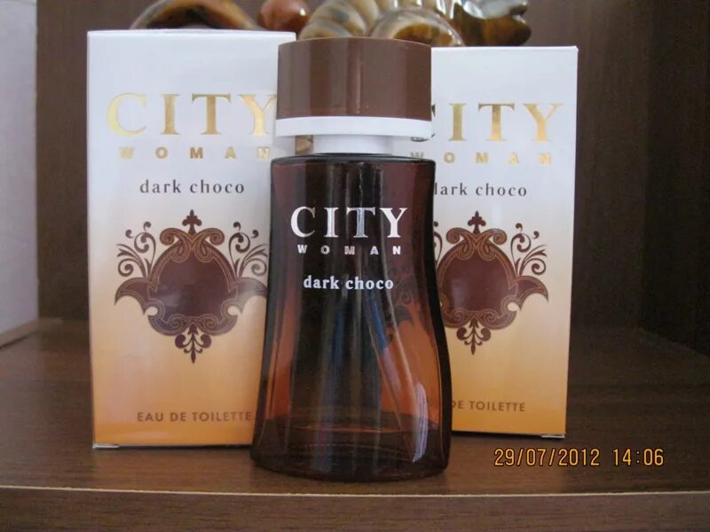Шоко отзывы. City woman Dark Choco edt60ml. Духи Сити Вумен дарк Чоко. City духи шоколад. Духи Сити шоколадные.