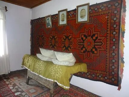 Транссексуалдың өз мүшесін сорып жатқан видеосы