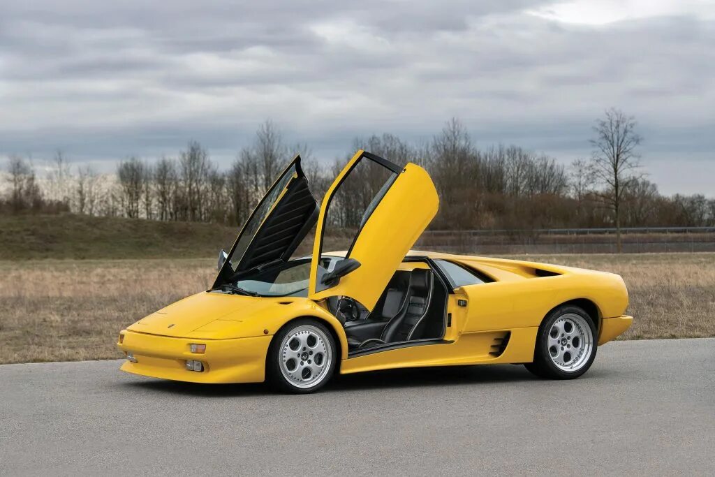 Lamborghini countach 1974. Ferrari f40 lamborghini countach. Cizeta v16t lamborghini diablo. ламборгини ферручио. History lambo.