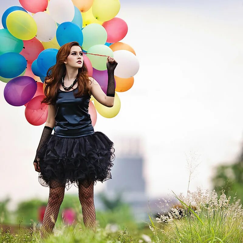 Девушка с воздушными шарами. Девушка с шариками воздушными. Фотосессия с воздушными шарами. Фотосессия с воздушными шариками.