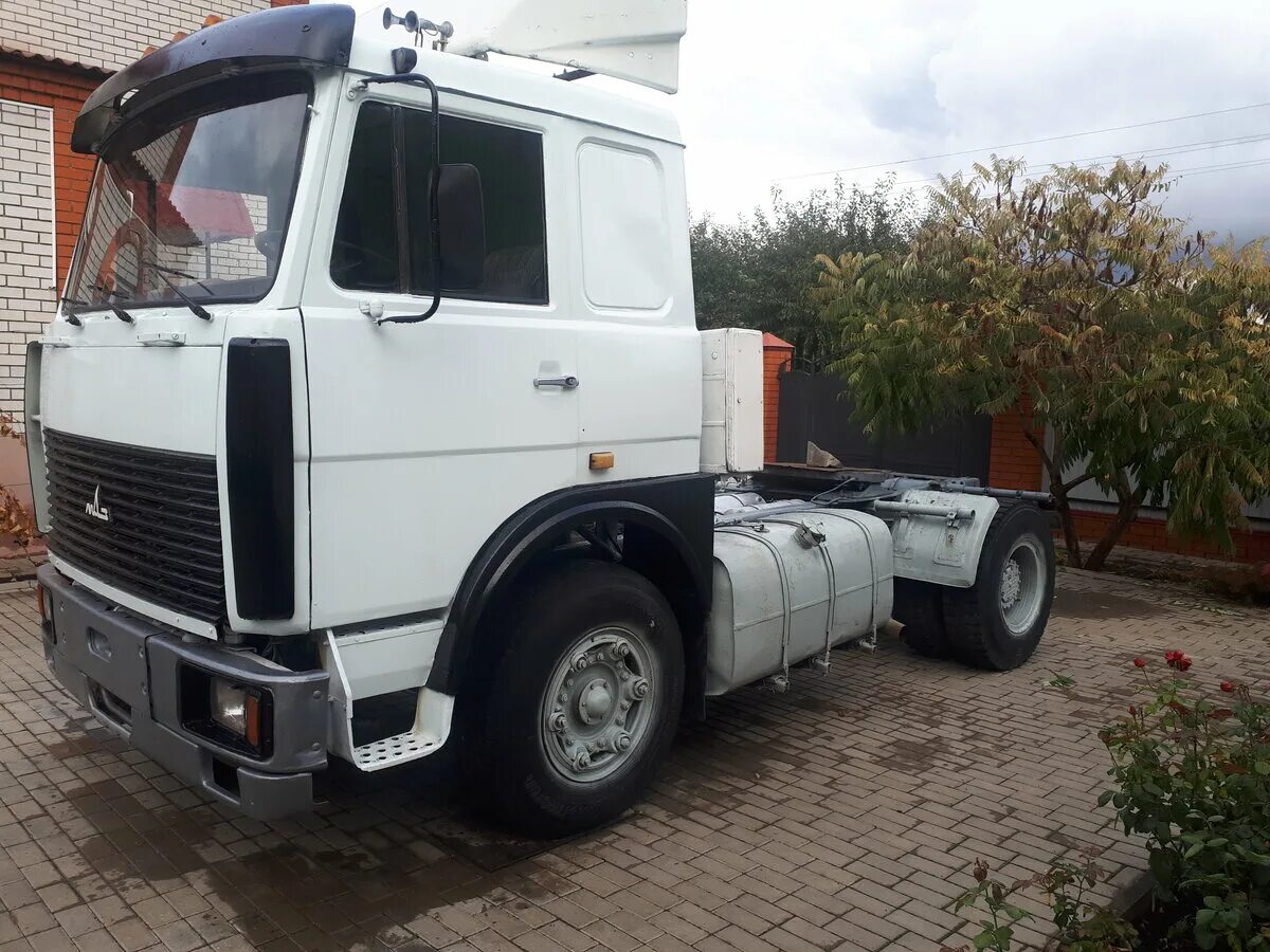 Маз 5432 с полуприцепом. Маз 5432 тягач. Маз 5432. Маз 5432 тягач. Седельный тягач маз 543208-020.