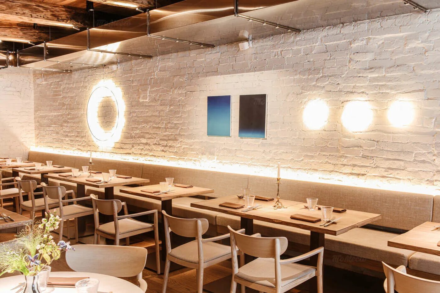 Moro ресторан москва. Моро ресторан москва. Моро ресторан. Ресторан моро камергерский. Глен баллис рестораны в москве.