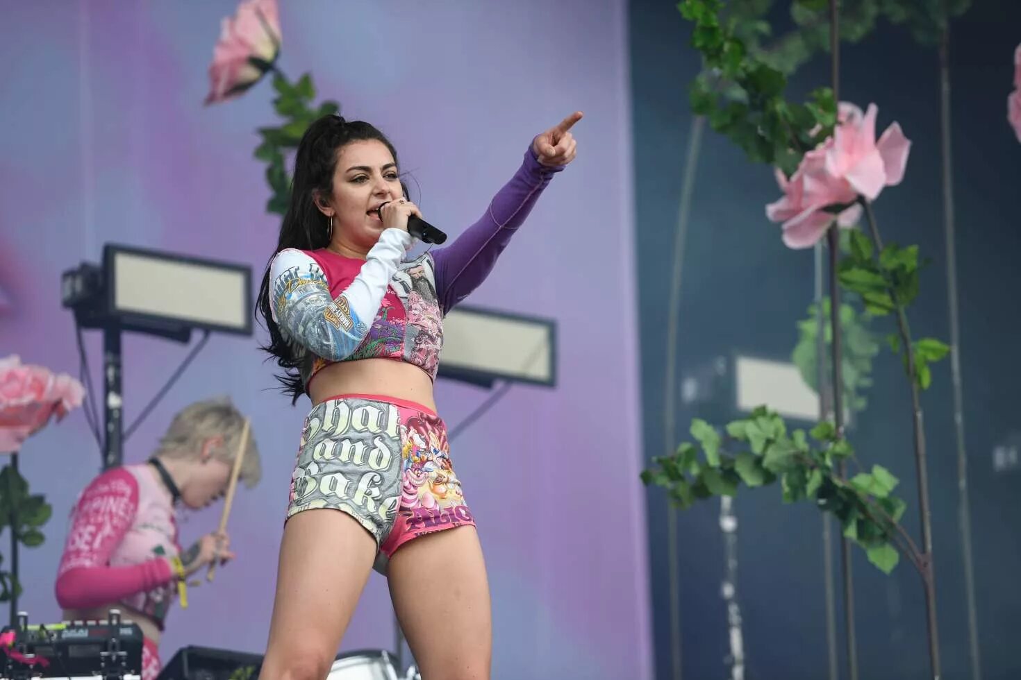 Track 10 charli xcx. Charli xcx. charli xcx 2025. charli xcx 2025. grins charli xcx.