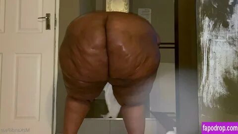 Kandi Pear  слитое обнаженное фото 0003 с Онлифанс или Патреон.