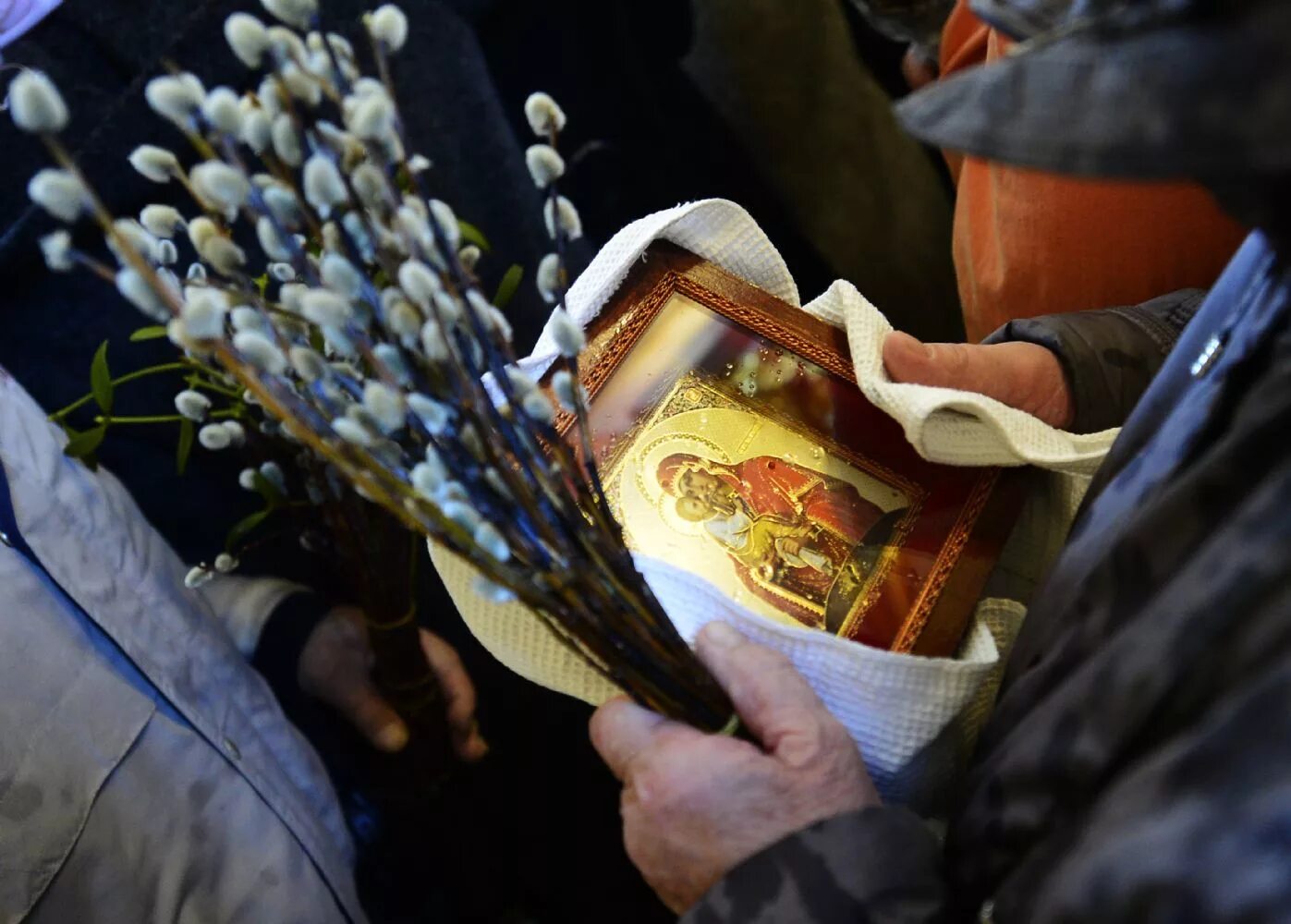 Пасха храм. С Вербным воскресеньем. Вербное воскресенье в храме. Вербное 2022. Вербное воскресенье и пасха в 24 году