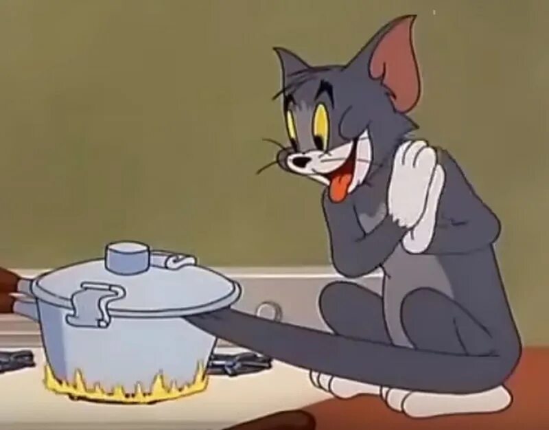 Том то. Кот том с тарелками. том и джерри тарелки. кот том мем. кот том с зубочистками.