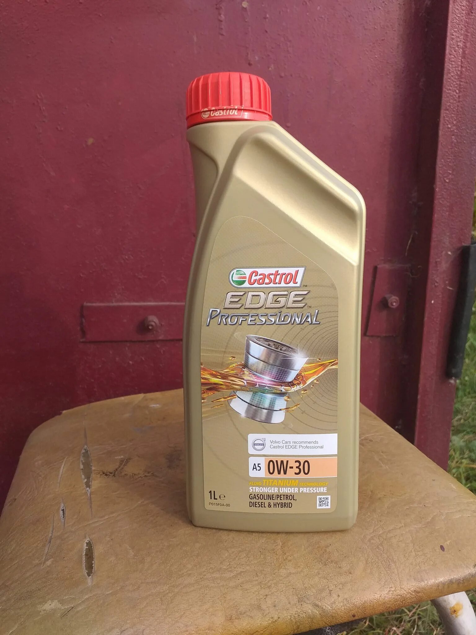 Моторное масло castrol edge professional. Castrol Edge professional a5 5w-30 1 л. Castrol Edge professional a5 0w-30. Castrol Edge professional 0w30 a5 Volvo. Castrol Edge 0w-30 Volvo.