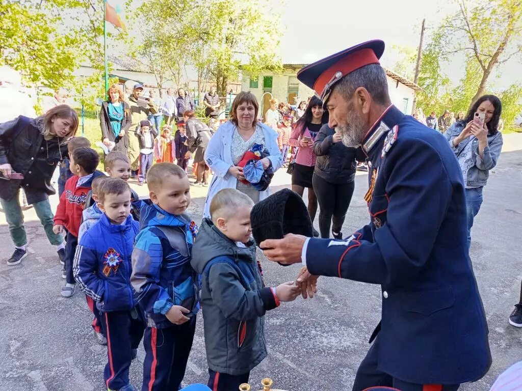 Посвящение в казачата. Праздник посвящение в казачата в детском саду. Посвящение в казачата картинки. Растяжка посвящение в казачата. Мероприятие посвященное играм