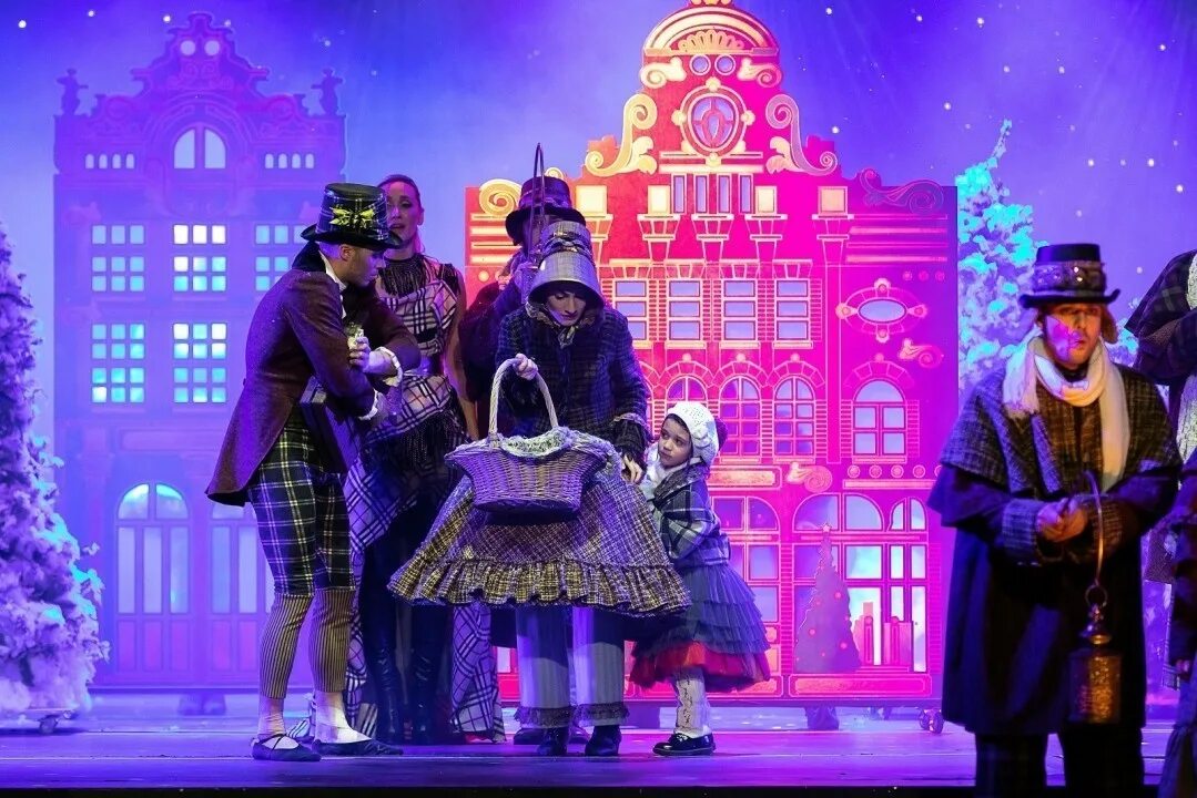 Новогоднее шоу для детей. Новогодние представления для детей в спб. Степа шоу новогоднее. Степа шоу новогоднее. Новогодние шоу 2022г екатеринбург.