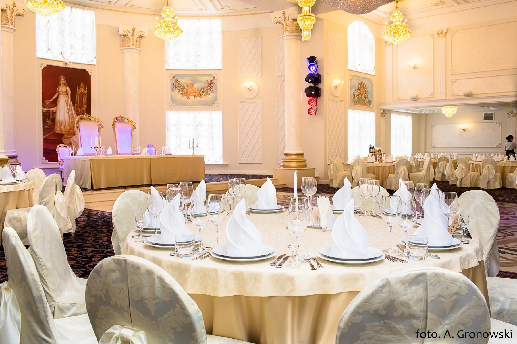 резиденция королей калининград банкетный зал. резиденция королей зал роял парк. резиденция королей калининград банкетный зал. резиденция королей зал. резиденция королей зал луиза.