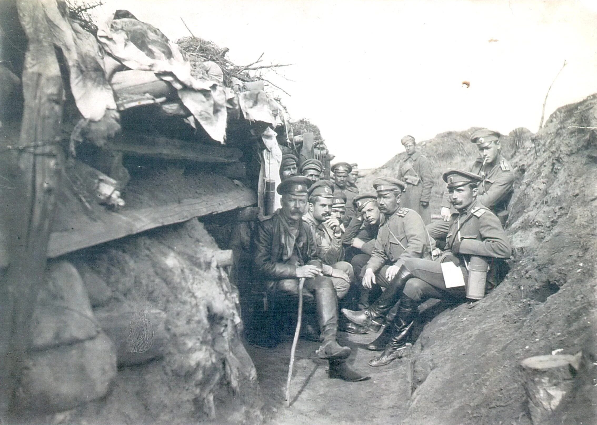 Немцы первая мировая. Русский солдат первой мировой войны. Жизнь людей в первую мировую войну. Французский солдат первой мировой в окопе. Жизнь людей в первую мировую войну.