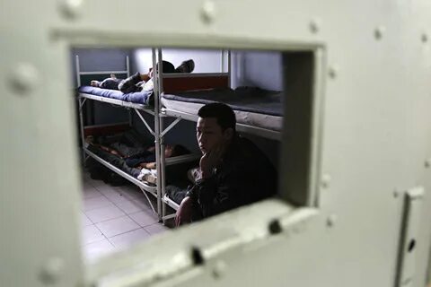 Отпустили заключенных