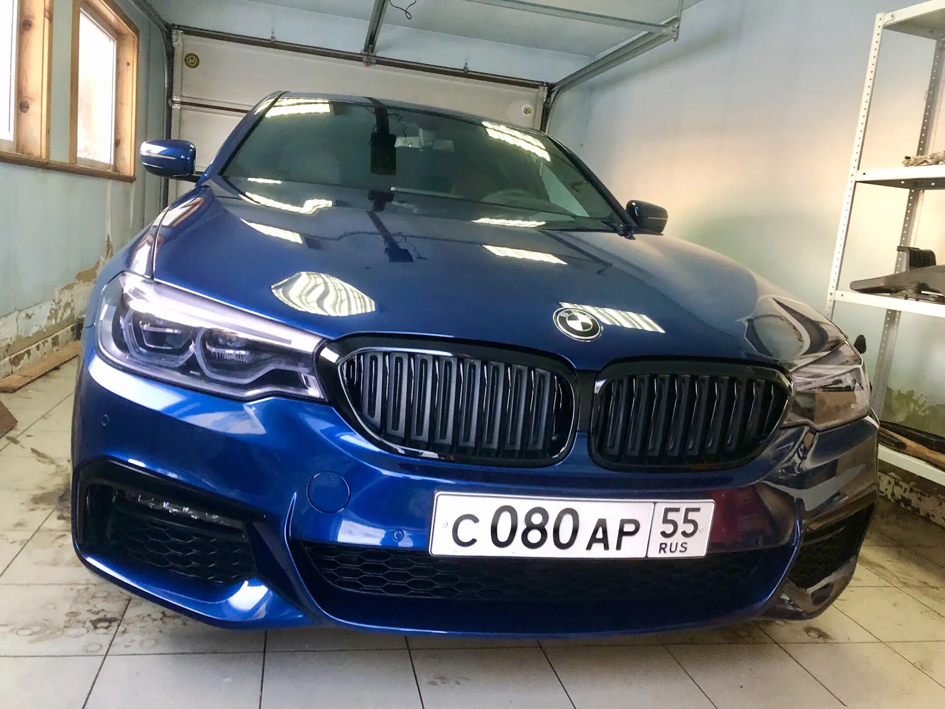 Ноздри бмв. Ноздри bmw g30. черные ноздри bmw g30. ноздри bmw g30 m5. ноздри на бмв 5 g30.
