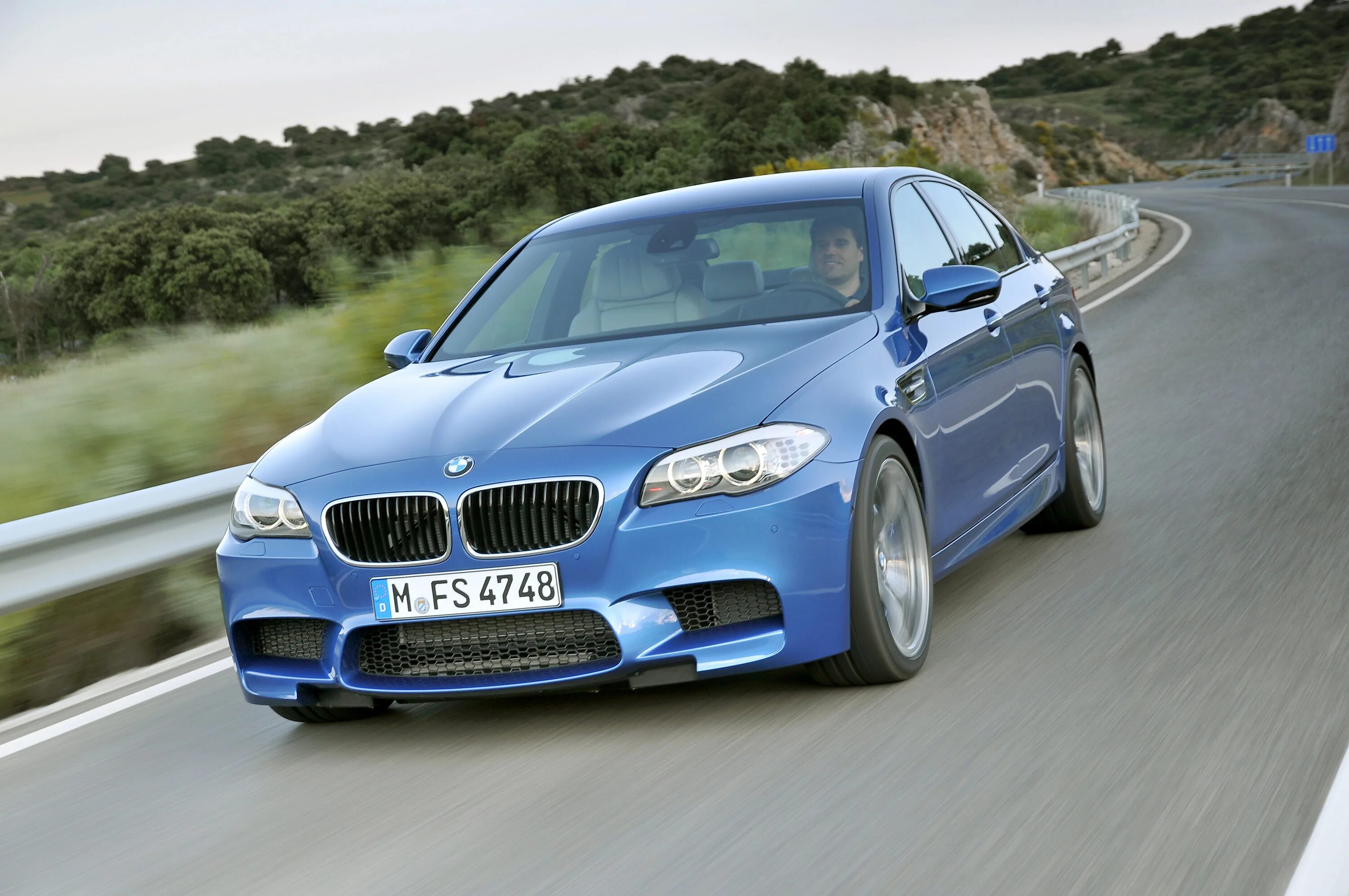 Машинка м5. BMW m5 f10. BMW m5 f10 2015. BMW m5 2012. BMW m5 f10 2011.