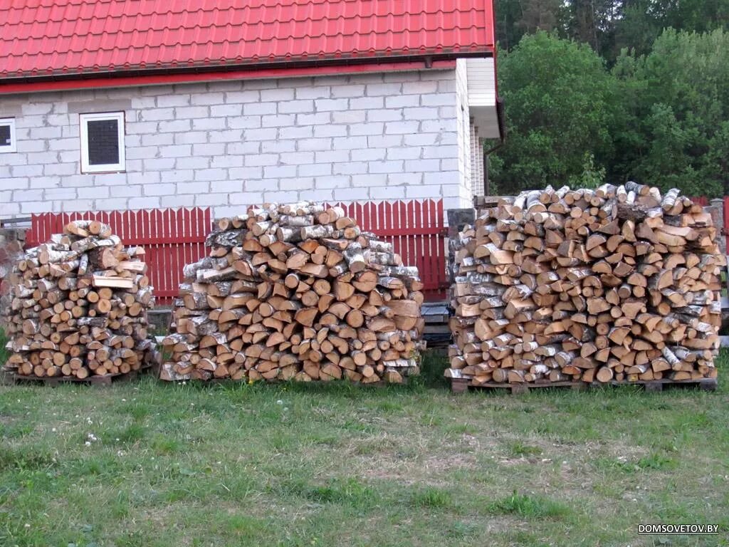 дрова на дом москва. березовые дрова. дрова на дом москва. старые доски на дрова. дрова в деревне.