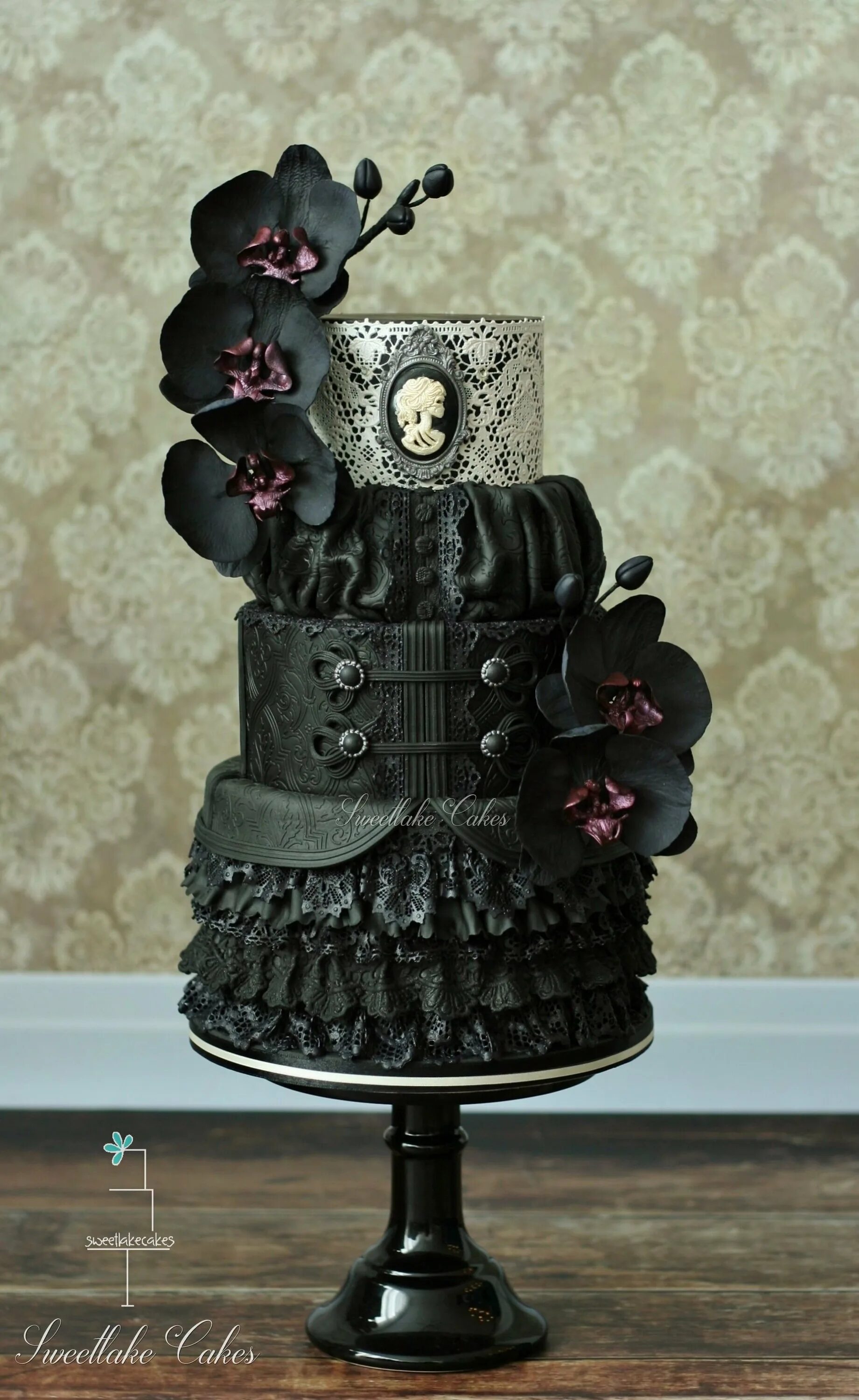 Торт Готика. Свадебный торт Готика. Торт в готическом стиле. Свадебный торт в готическом стиле.