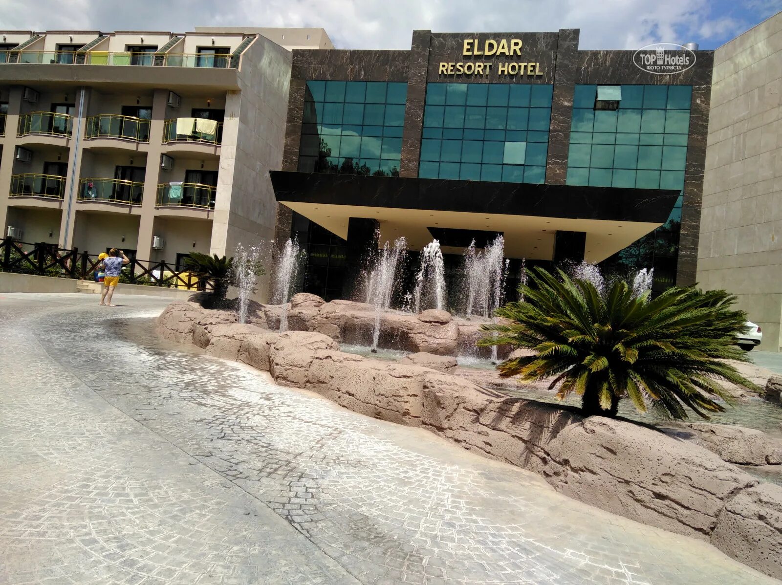 Eldar resort hotel 4 отзывы. Eldar Resort. Eldar Resort 4 фото. Eldar Resort 4 пляж.