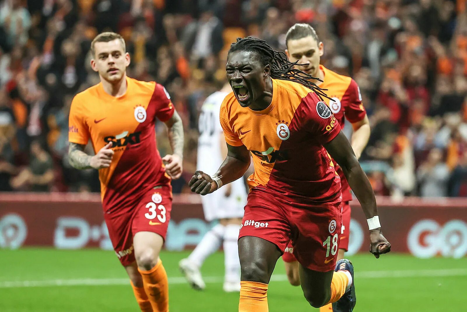 Gomis GS. Бафетимби Гомис. Gomis Galatasaray. Галатасарай Антальяспор.