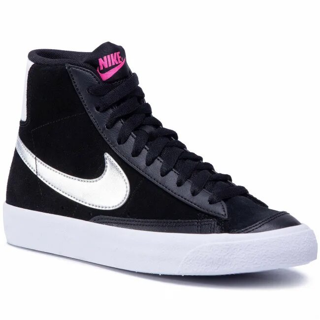 Высокий найк купить. Nike Blazer Mid 77 VNTG черные. Кеды найк блейзер МИД 77. Nike Blazer Mid 77 Vintage женские. Nike Blazer Mid 77 Vintage White.