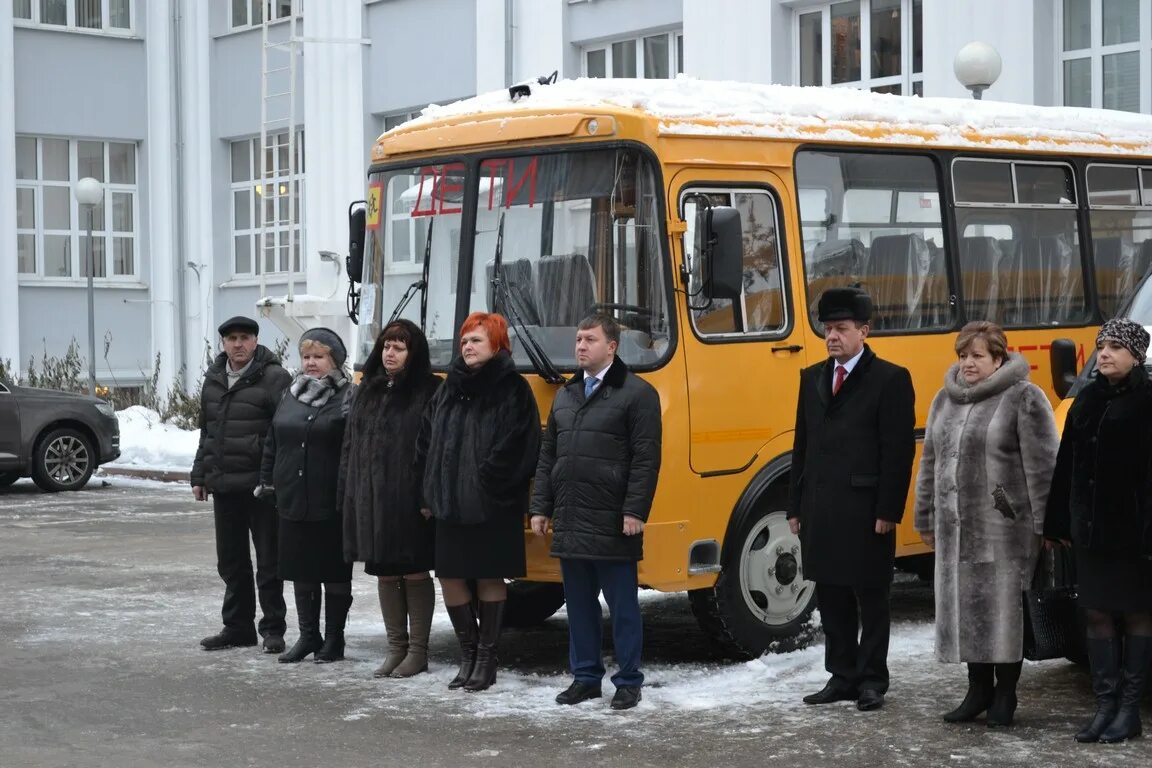 Подвязновский ивановская область. Школа Подвязново Ивановская. Село Подвязновский Ивановской области. Подвязновская школа Иваново учителя.