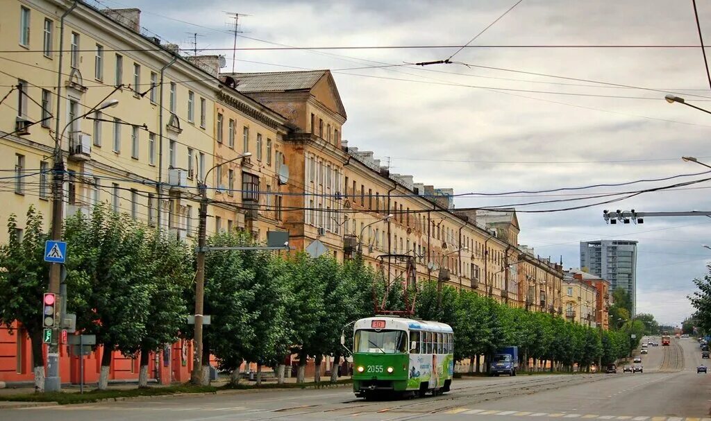 Картинку улица ленина. Улица Ленина Ижевск. Центральные улицы Ижевска. Фотографии Ижевск улица Ленина. Улица Ленина 15 Ижевск.