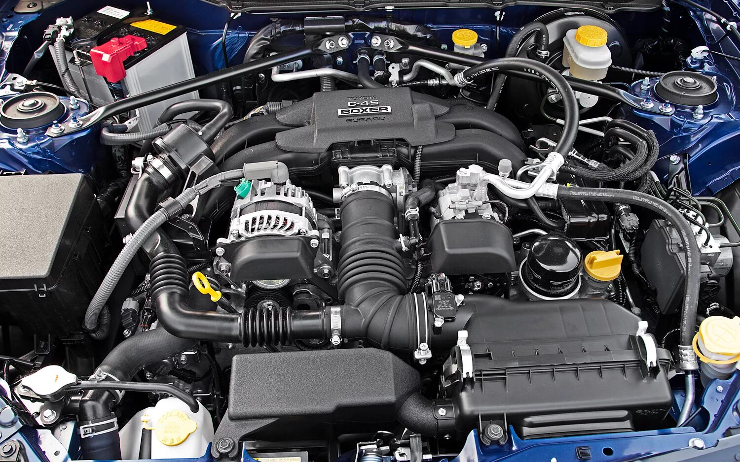 Двигатели субару какой лучше. Мотор Субару брз. Subaru BRZ engine. Субару BRZ двигатель. Subaru Impreza WRX STI мотор.