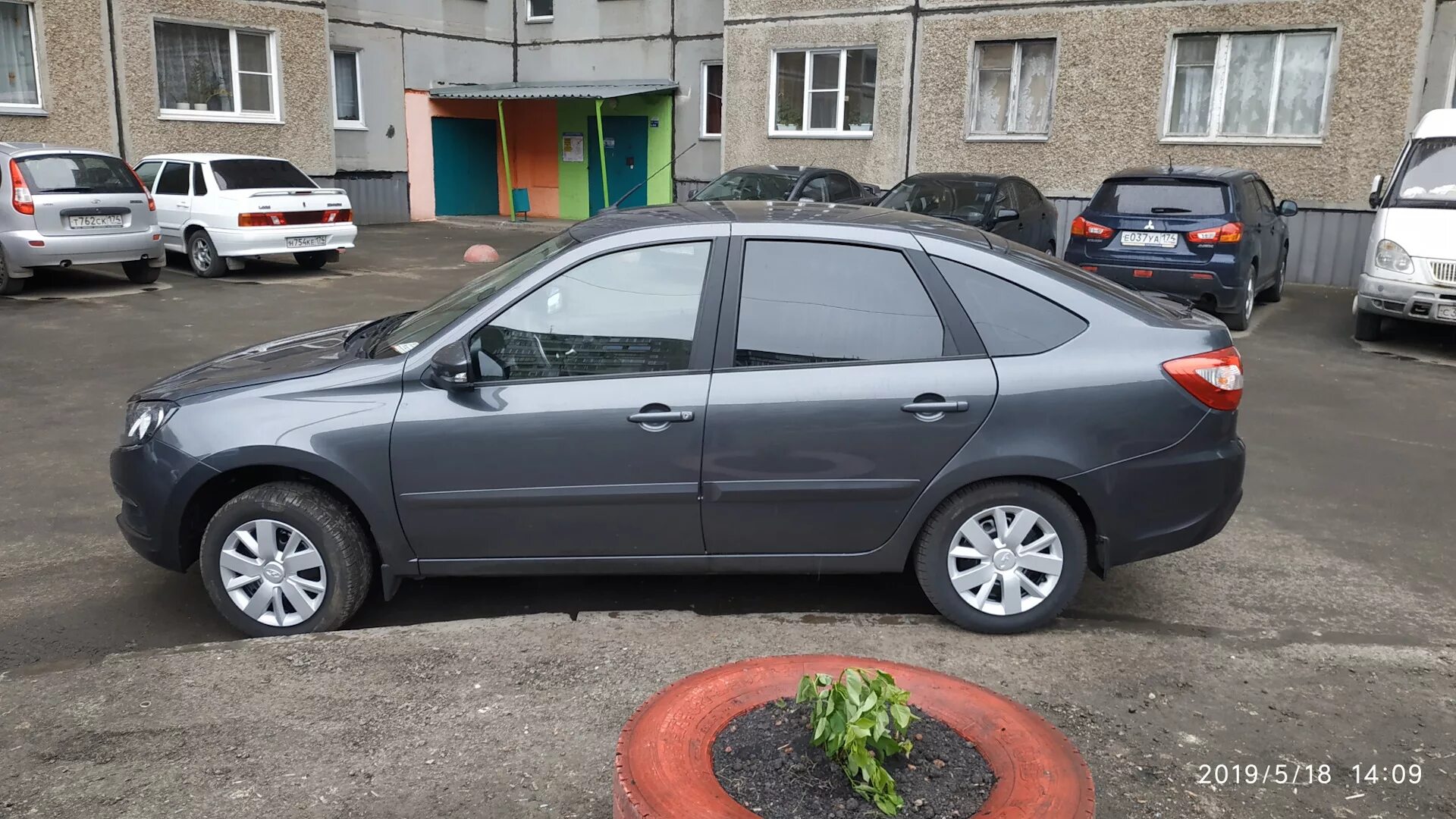Фото с салона - Lada Гранта лифтбек, 1,6 л, 2016 года фотография DRIVE2