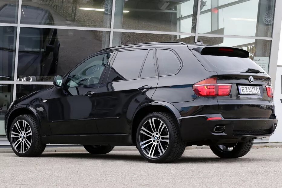 Купить х5 е70 3.0 дизель. BMW x5 e70. BMW x5 e70 m пакет. BMW x5m e70 Grey. BMW x5 e70 2015.