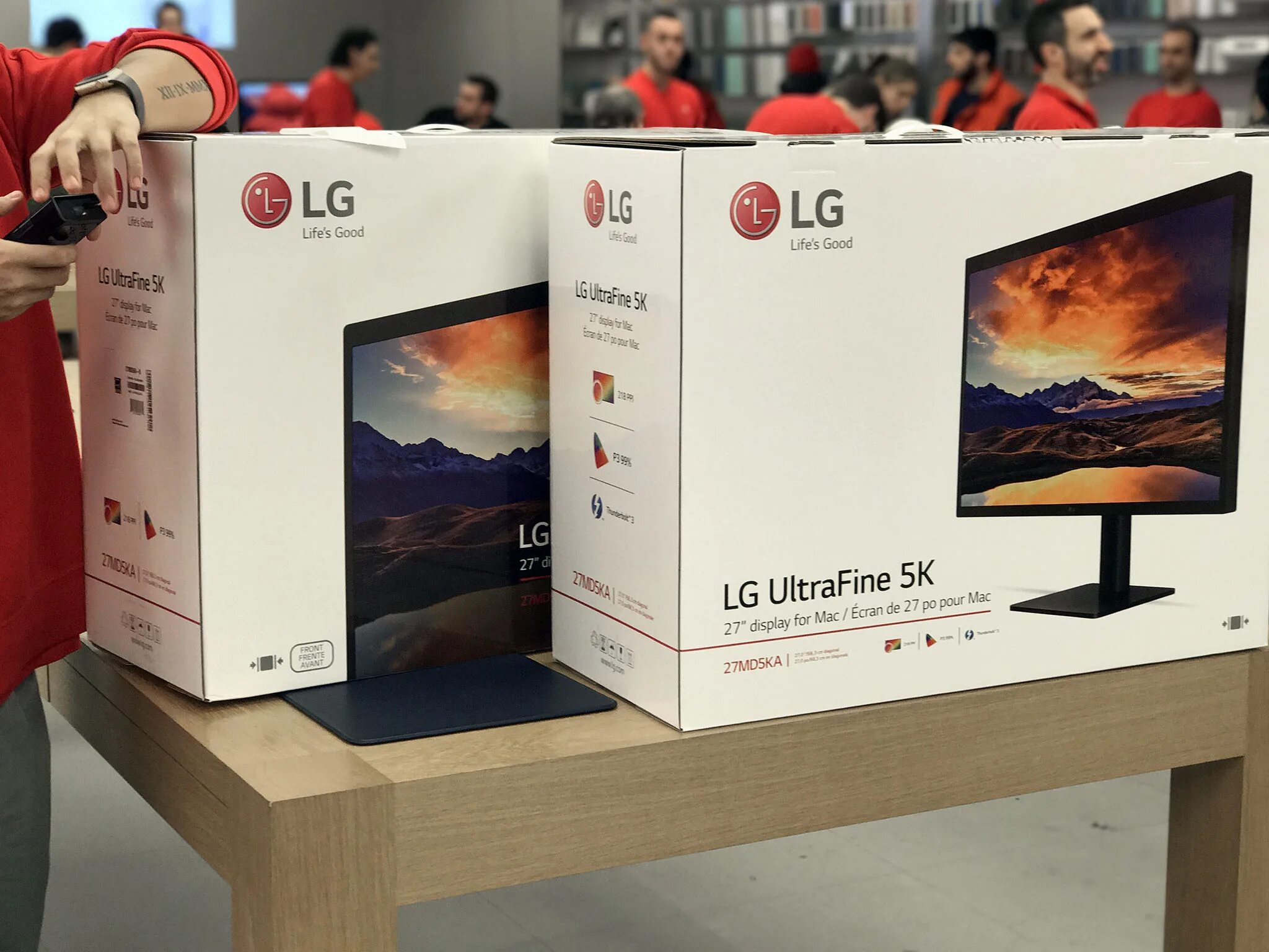 LG Ultrafine display 5k 27 for Mac. LG Ultrafine 5k. LG Ultra Fine 5k чистота. Lg ultrafine купить