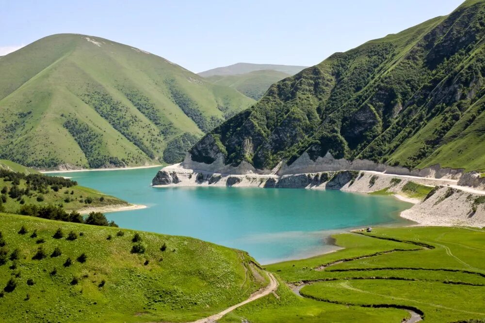 На какой реке грозный 5 букв. Озеро Кезеной-ам в Дагестане. Чеченская Республика озеро Казеной-ам. Озеро в Дагестане Казеной ам. Озеро в Чечне Кезеной ам.