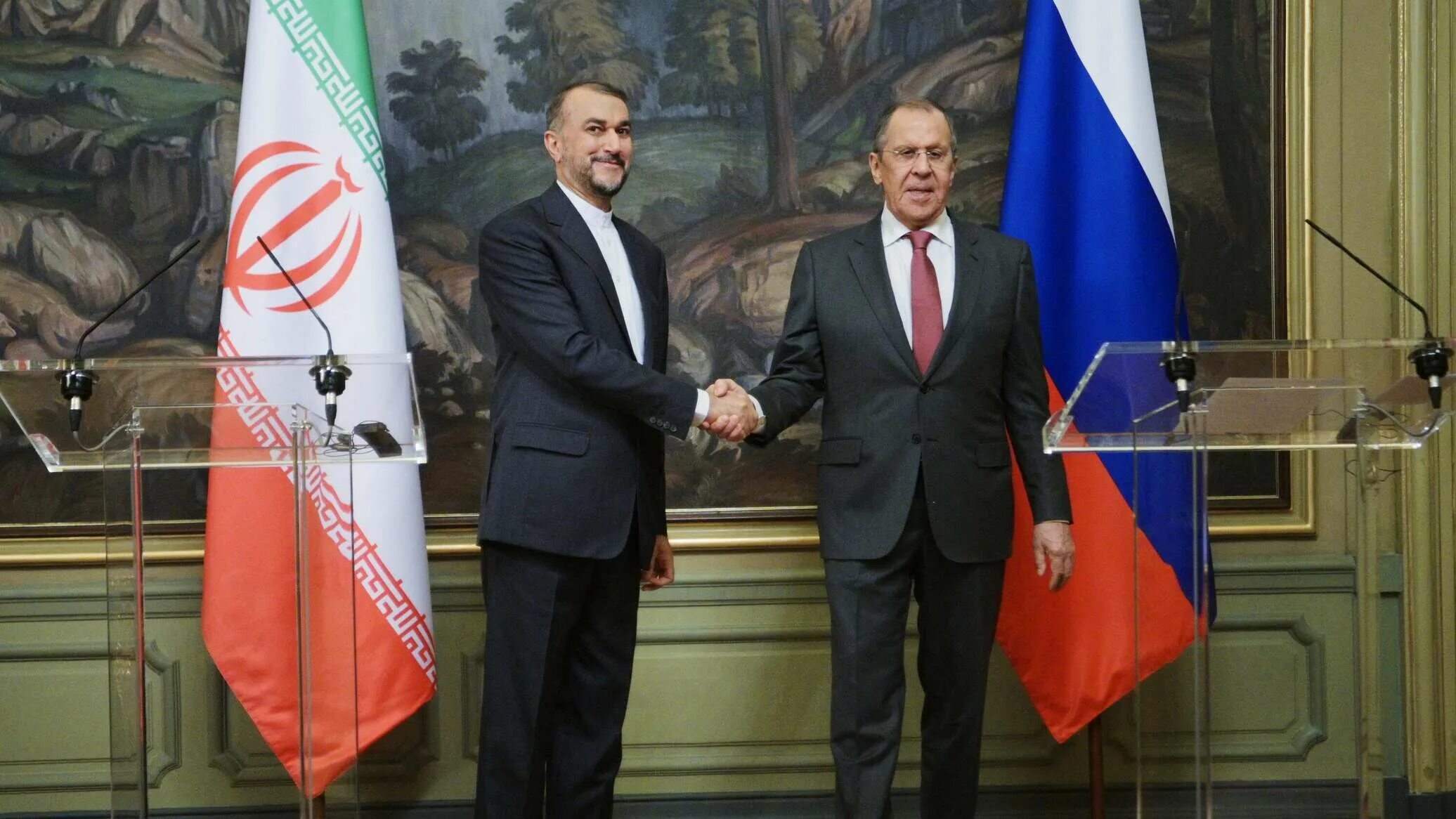 Глава иранского МИД Хоссейн Амир Абдоллахиян. Россия Иран. Иран и Россия отношения.