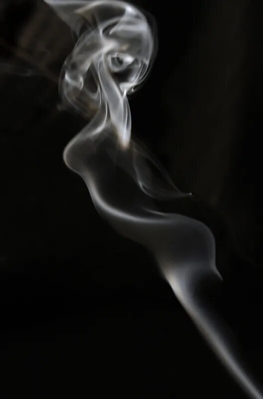 Дымок из симбочки. Дым сигарет. Женщина из дыма. Силуэт из дыма. Женский силуэт из дыма.