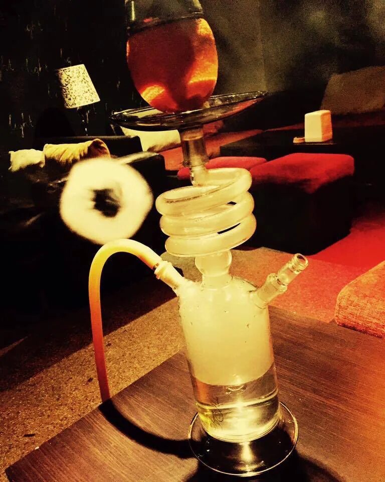 Mr hookah. Mr hookah железнодорожный. Кальян ереван. Кальян бар москва. Кальянная ереван.