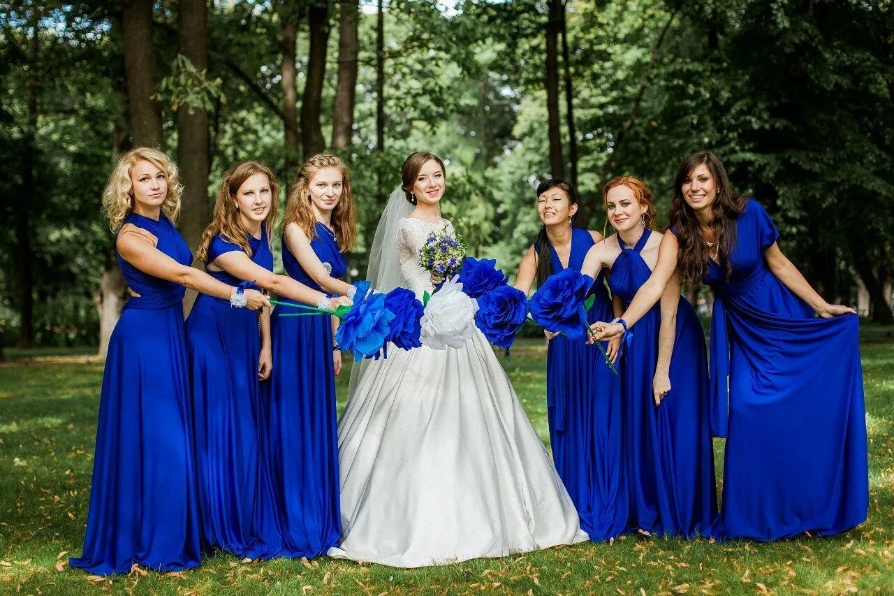 платье подружки невесты. платье для свидетельницы на свадьбу. подружки невесты в синем. подружка синий. подружка синий.