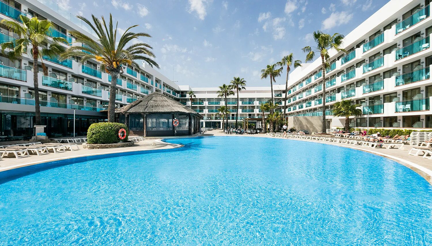 Maritim hotel. Бест маритим камбрилс. Киль (город) отель. Maritim hotel. Бест маритим камбрилс.