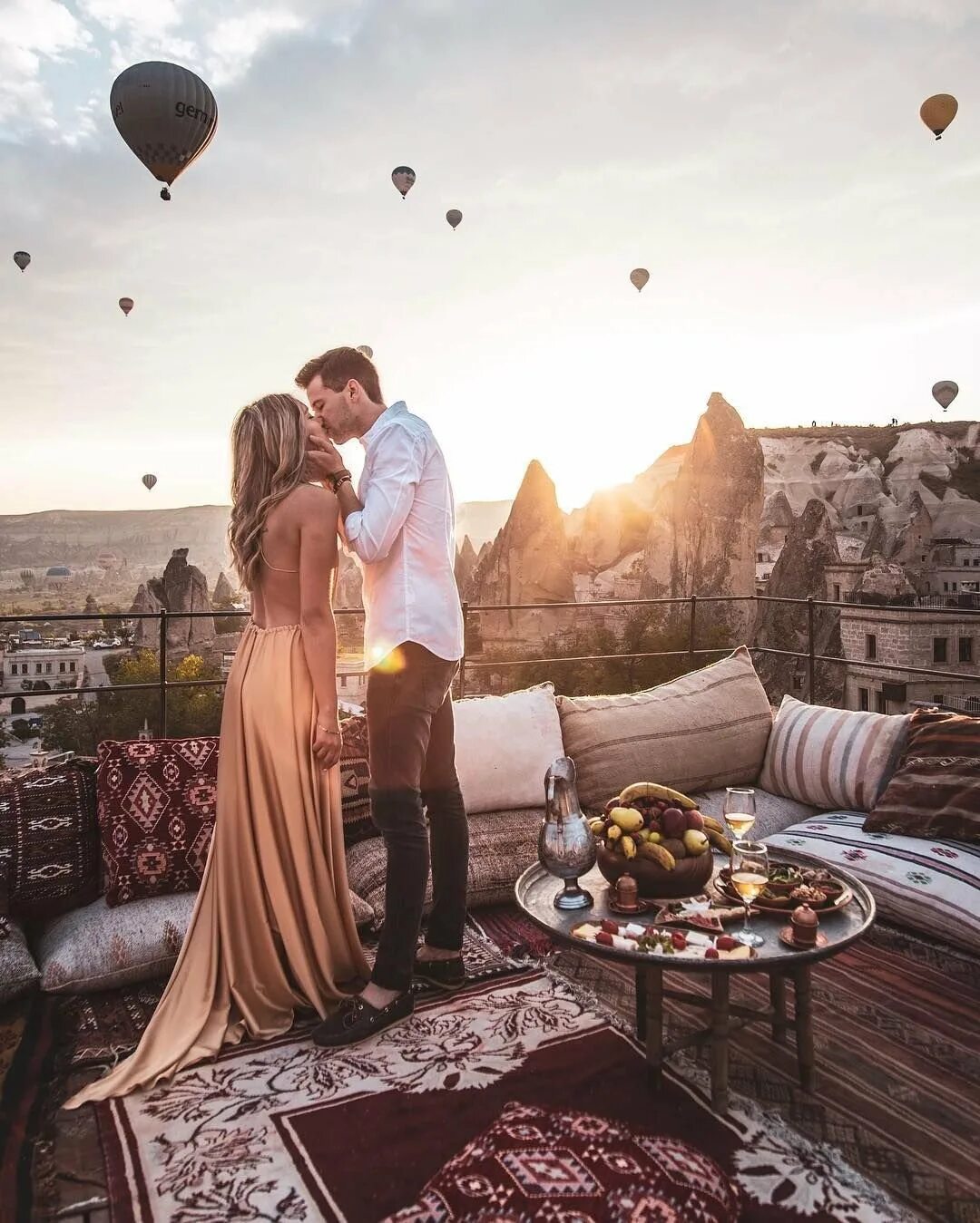 Влюбленная в жизнь. Влюбленная пара. Влюбленные цветы. Счастливые влюбленные. Навстречу любви.