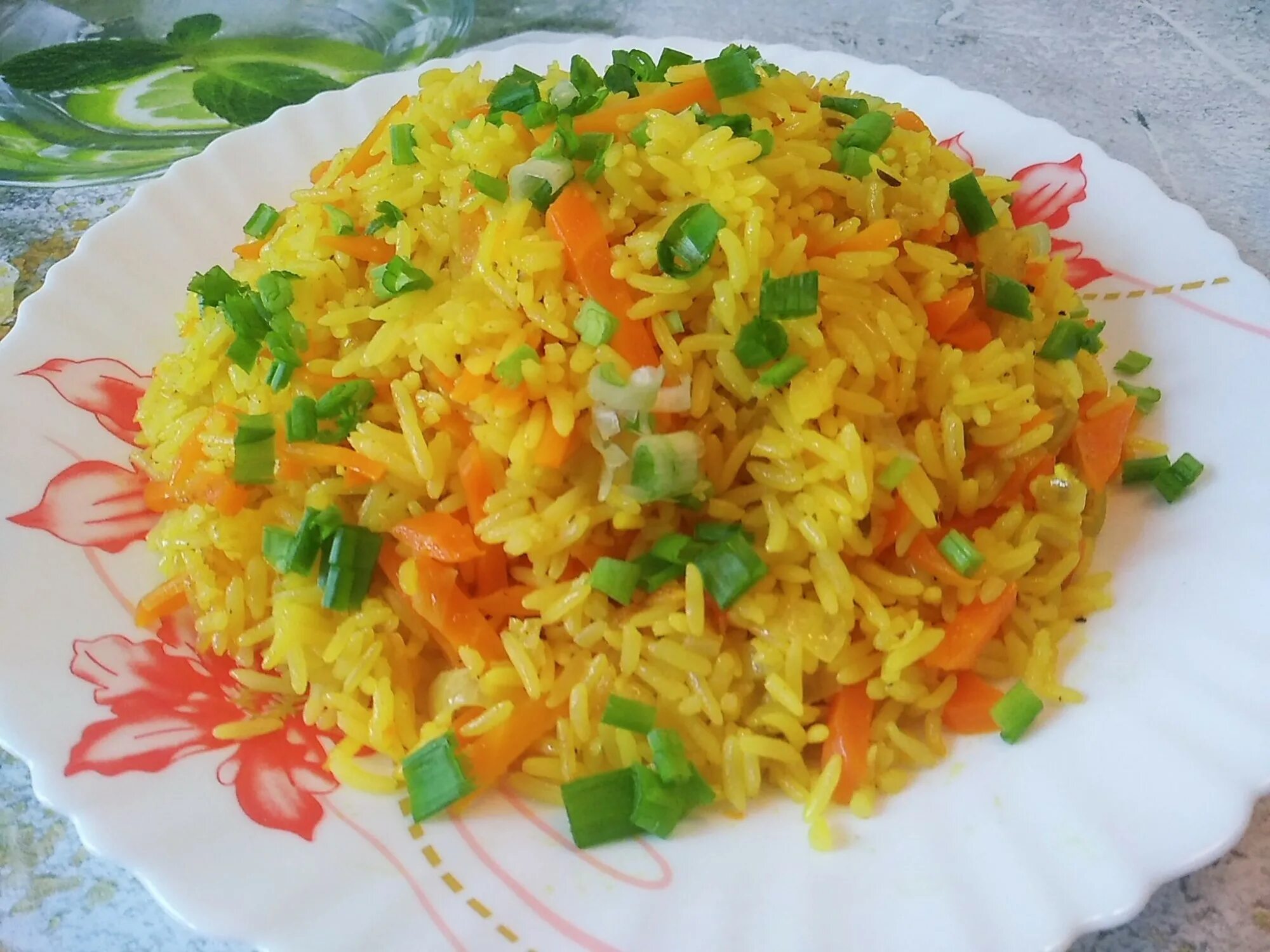 рис запеченный в духовке. куриные ножки в духовке с рисом и овощами. рис гарнир. горбуша запеченная с рисом. рис пилаф.