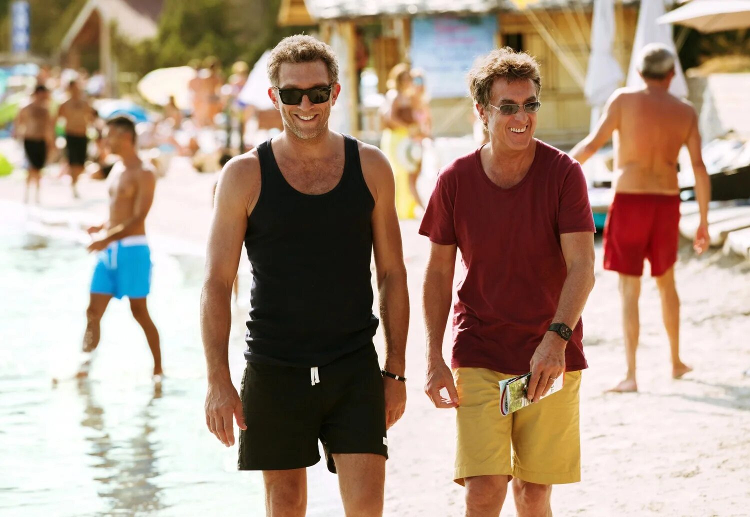 какие парни приехали. тейлор лотнер погоня. какие парни нравятся девушкам по внешности. мой приехал домой купил себе пиво мне мороженку. кенни вормолд.