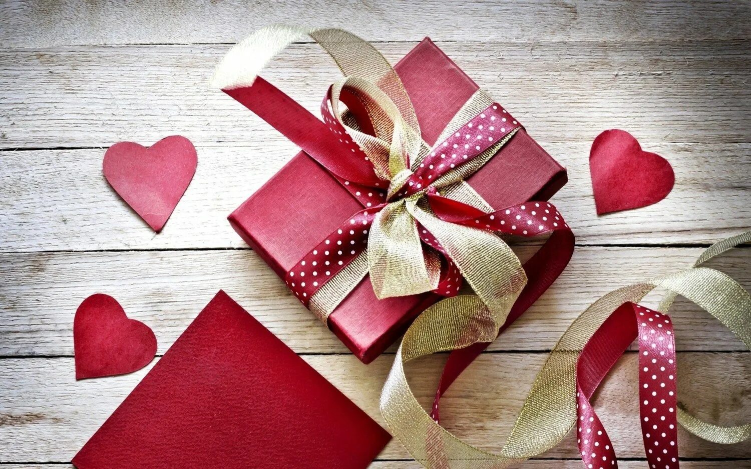 Holiday 14. Красивые подарки. Подарки на день влюбленных. Подарок на 14 февраля. Красивые подарки на день влюбленных.