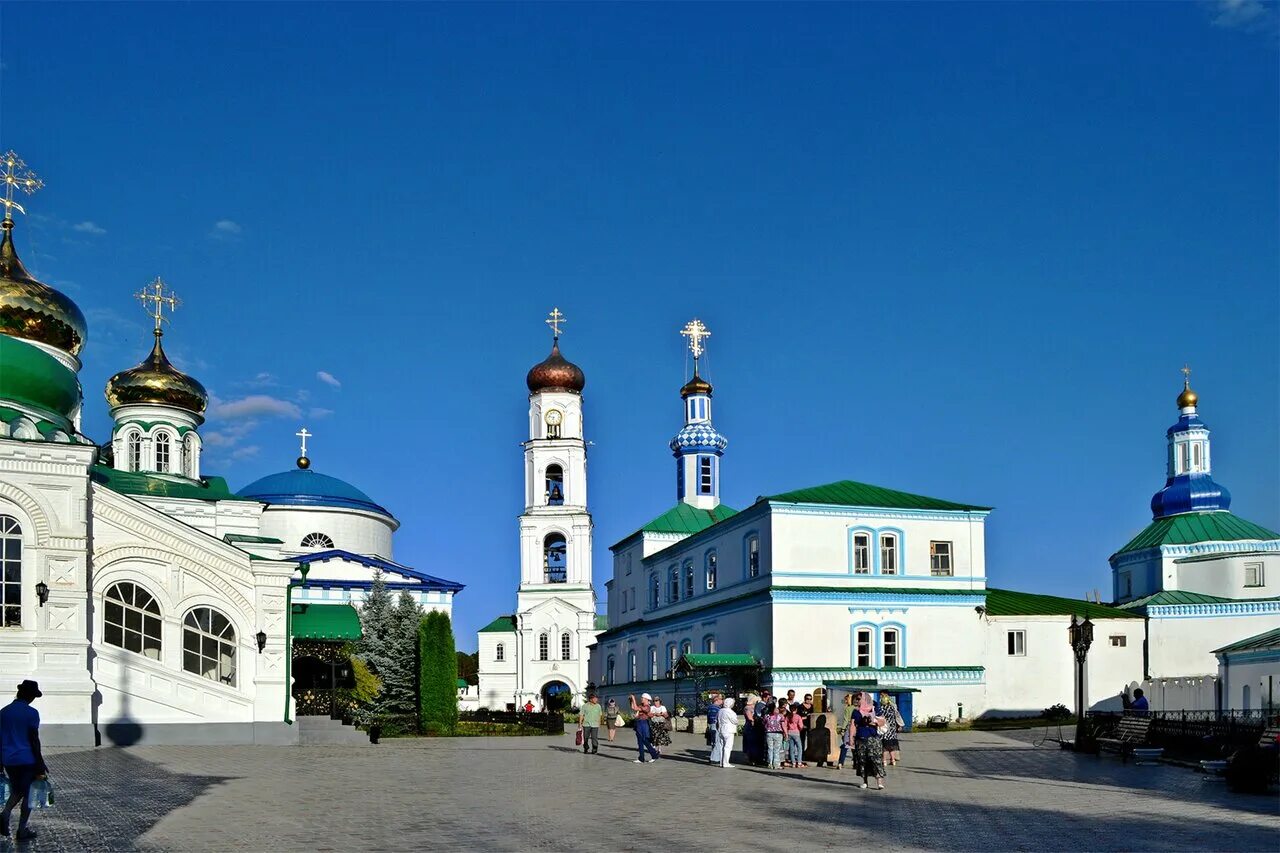 Рифицкий богородский монастырь. Монастырь раифа казань. Раифский монастырь казань достопримечательности. Монастырь раифа казань. Рифицкий богородский монастырь.