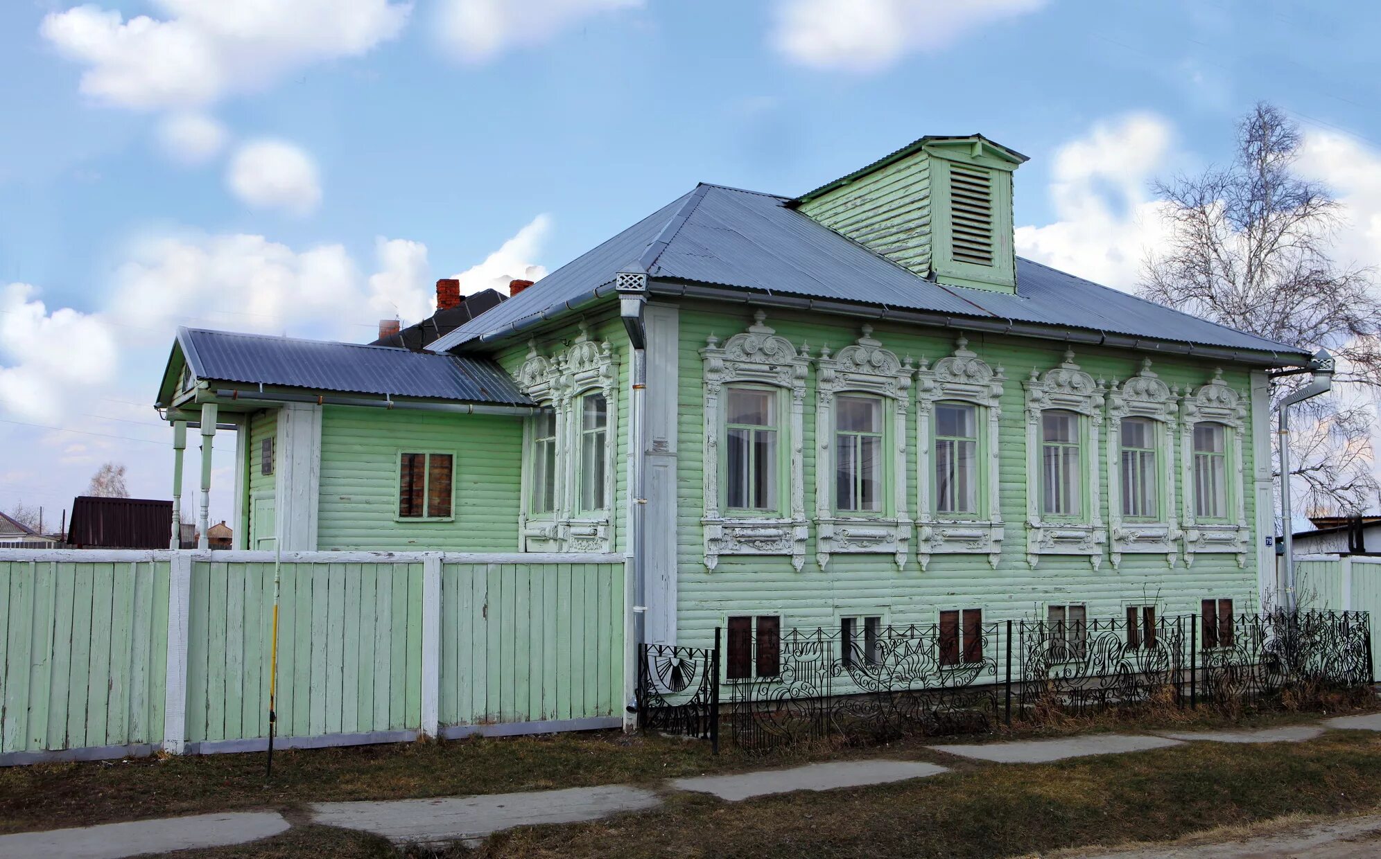 Село покровское дом распутина. Покровское дом музей. Дом музей распутина в покровском. Покровское дом музей. Березов яр ярковский район.