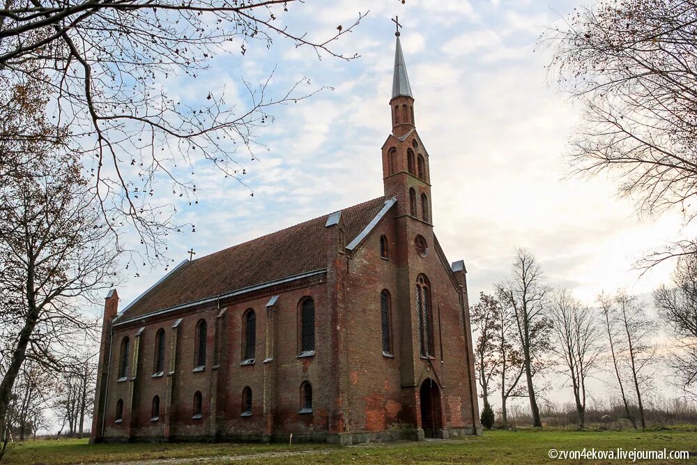 Кирха святой марии магдалины приморск. Финская кирха в мельниково. Что такое кирха. Кирха в усть-золиха саратовская область. Лютеранская кирха мельниково.