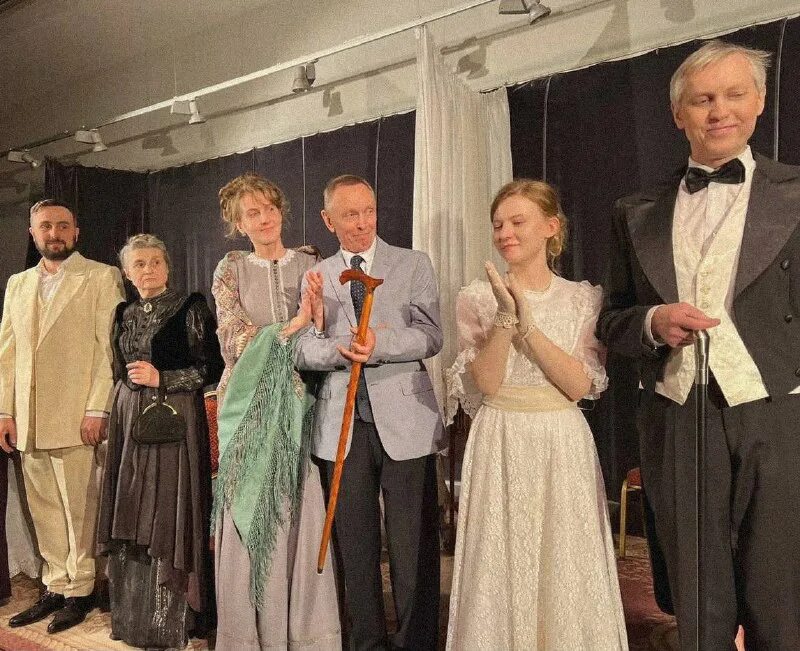 диалог в театре. диалог в театре. музыкальный театр волгоград. театр диалог в театре. театральные диалоги.