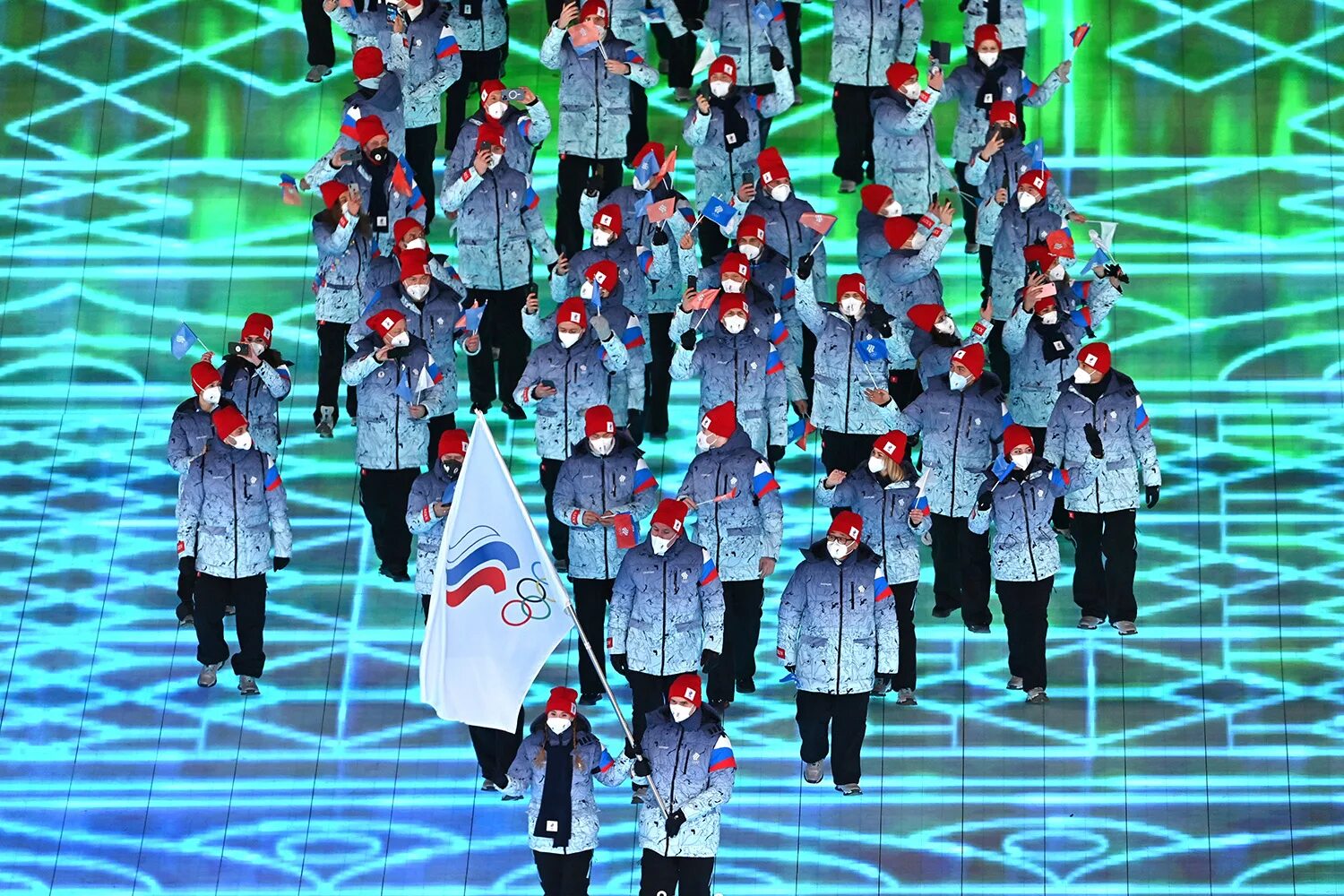 Форма олимпийской сборной России 2022 на церемонии открытия. Форма сборной России на Олимпиаде 2022 в Пекине. Открытие зимней олимпиады в Пекине 2022.