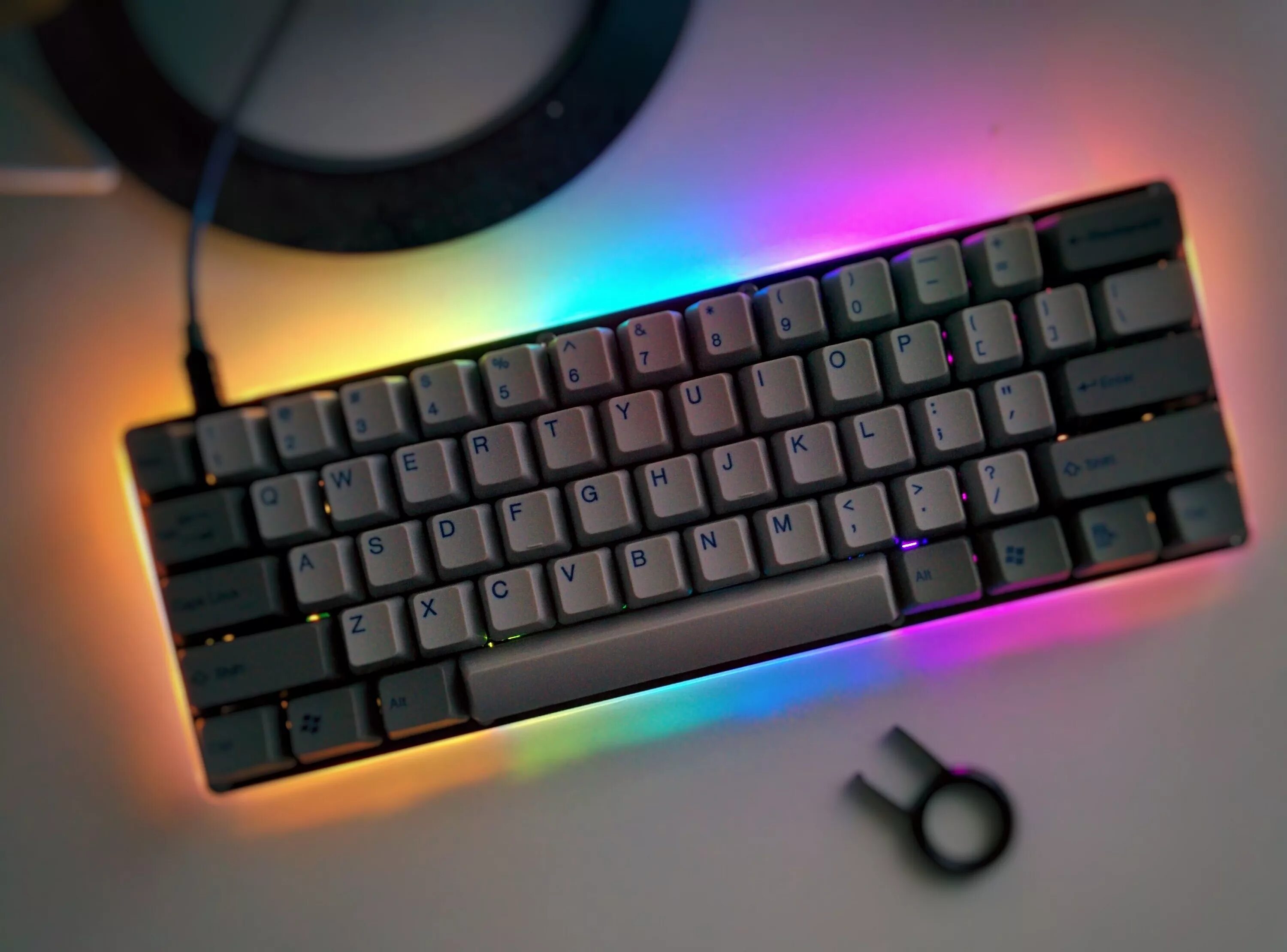 Computer magic. Клавиатура с геншином. magic компьютер. компьютер магик фото. keyboard aesthetic.