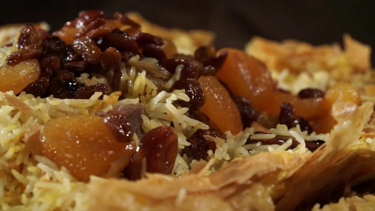 Азербайджанский шах плов. Шах-плов королевский азербайджанский. Азербайджанская кухня шах плов. Бакинский шах плов. Рецепт королевского плова шах.