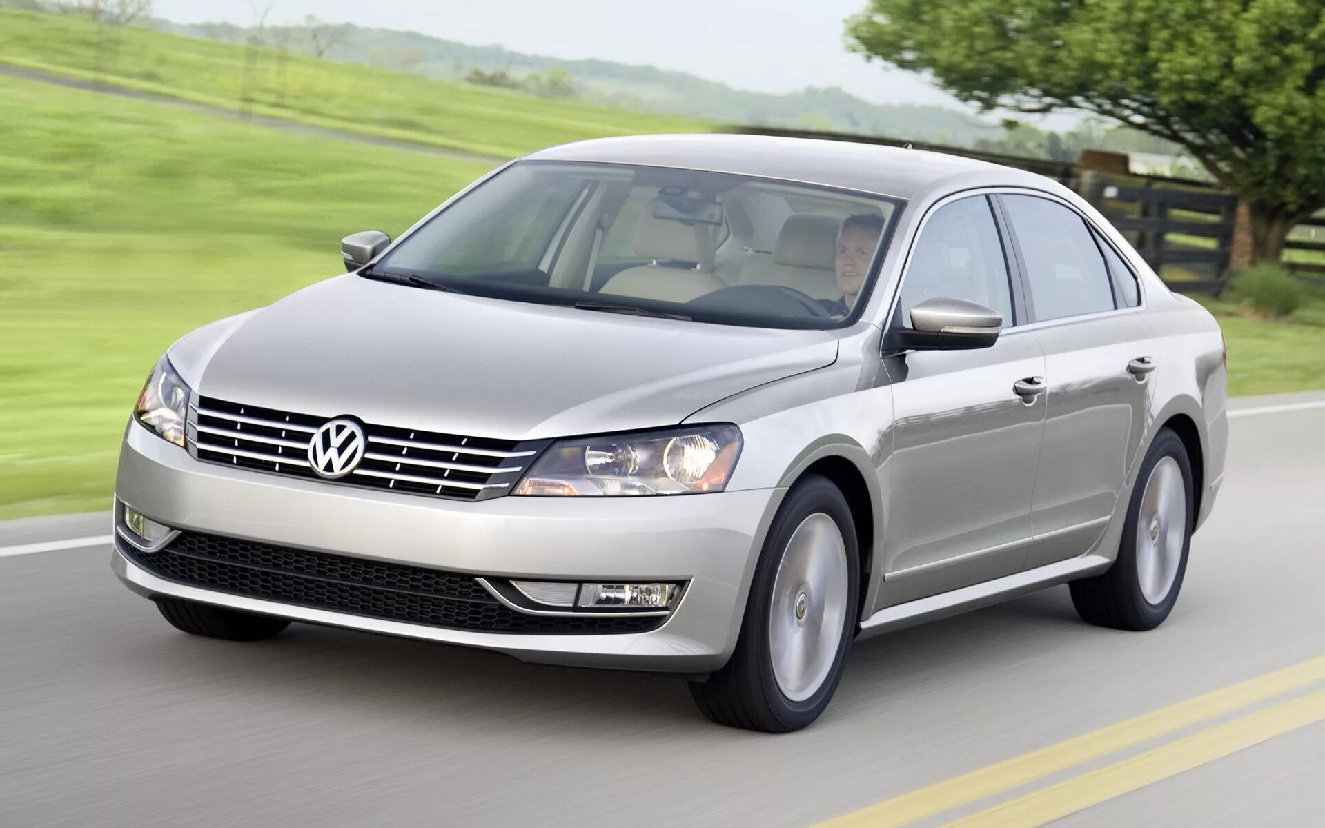 Пассат фото. Volkswagen Пассат 2012. Фольксваген Пассат седан 2012. Фольксваген Пассат 10 года. Фольксваген Passat sedan.