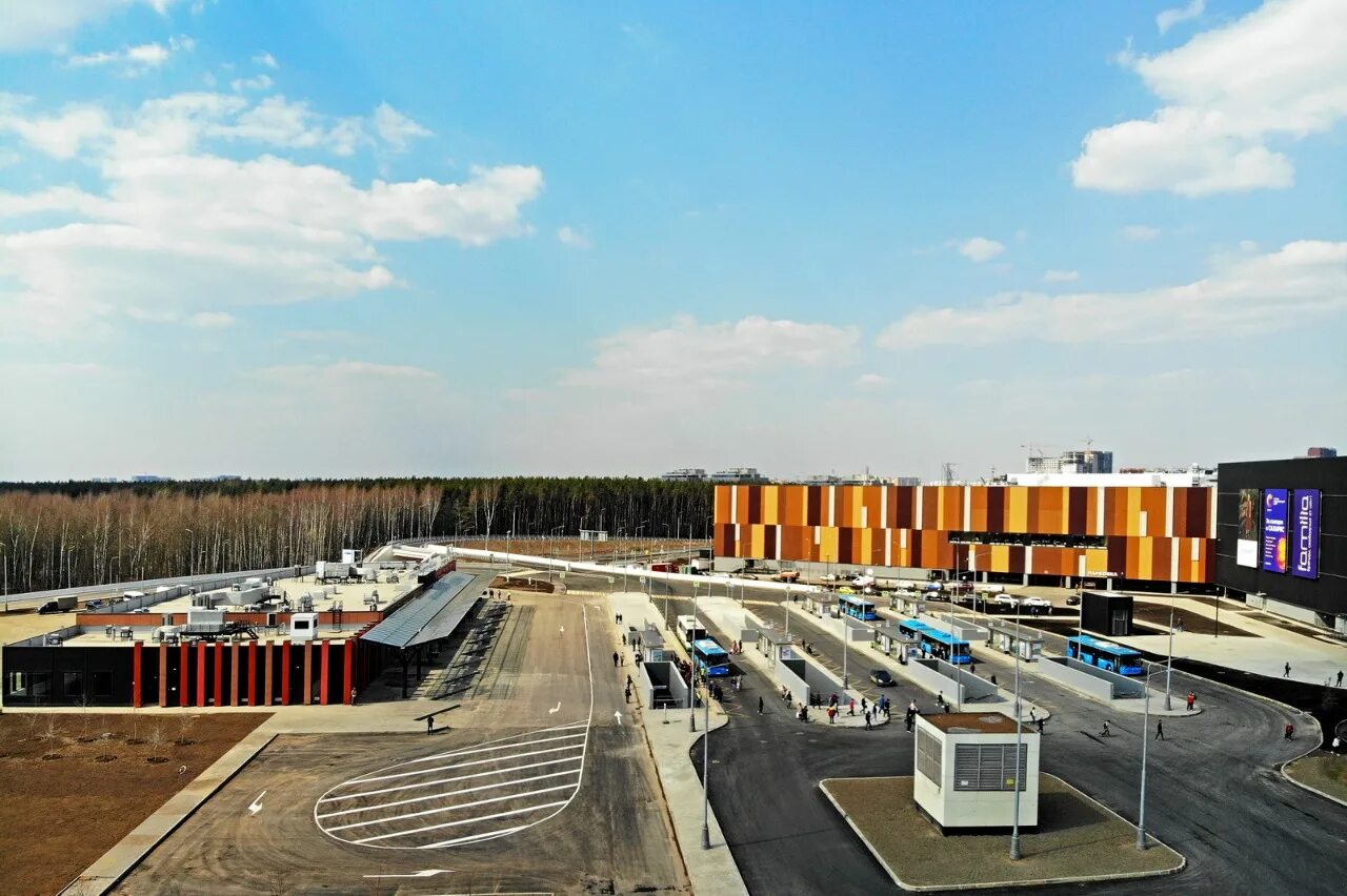 Саларьево южные ворота. Вокзал южные ворота. Автостанция саларьево москва. Международный автовокзал северные ворота ховрино. Центральный автовокзал москвы официальный сайт.