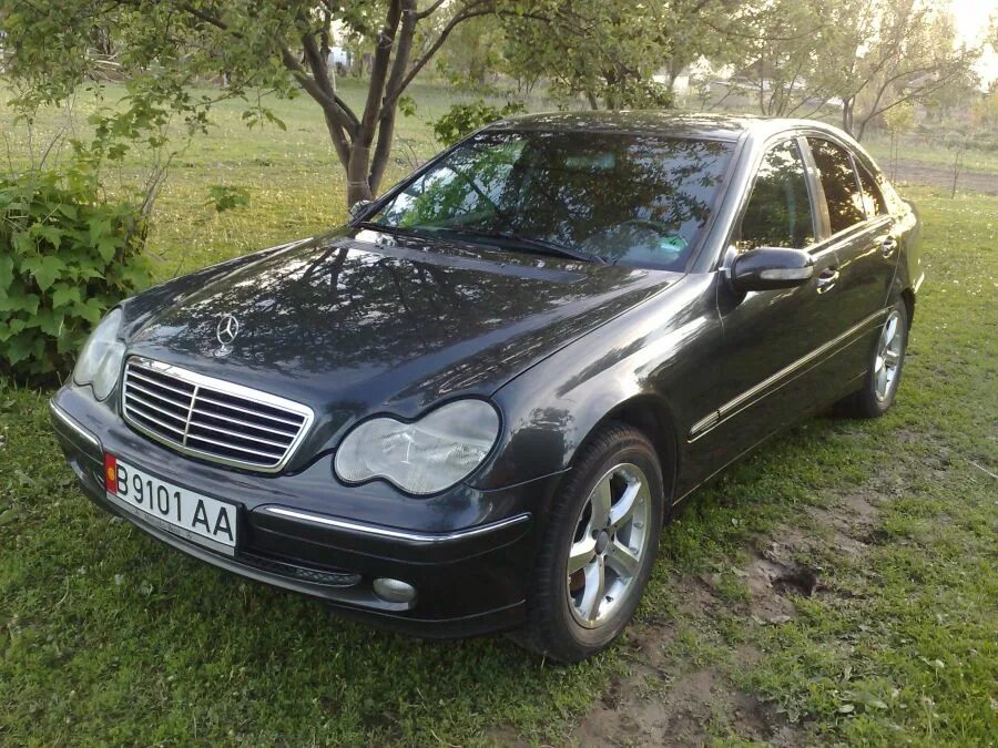 Куплю мерседес 2000. Мерседес ц 2000. Mercedes c class 2000г. Мерседес с класс 2000. Mercedes c class 2000.