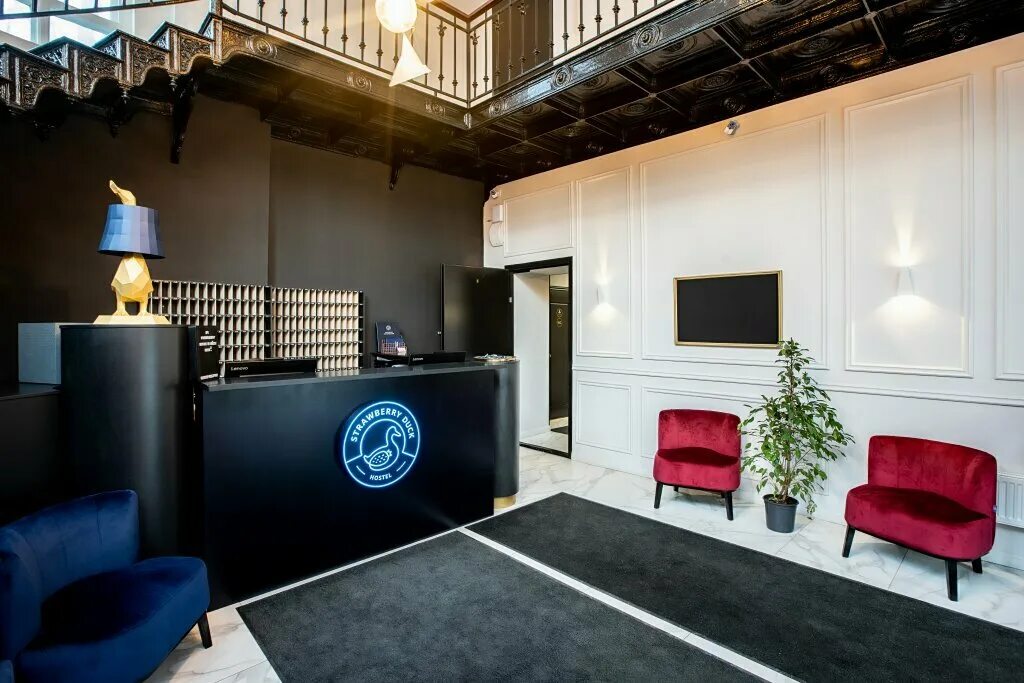 Strawberry duck moscow москва. Strawberry duck moscow москва. Strawberry duck хостел чистые пруды. стробери дак москва хостел. стравберри дак хостел санкт петербург.